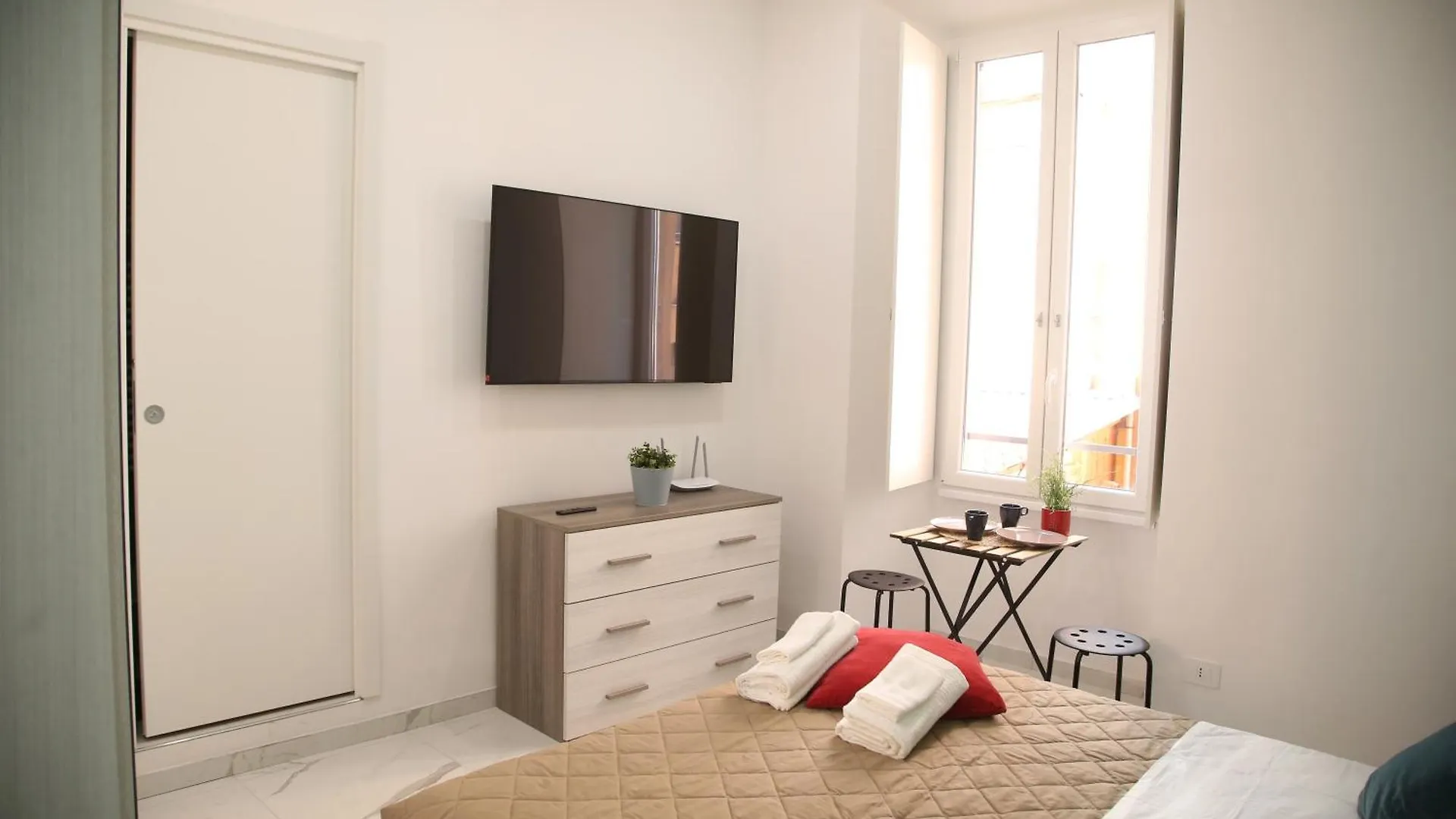Emma And Livia'S Vatican Suite 2 Rom